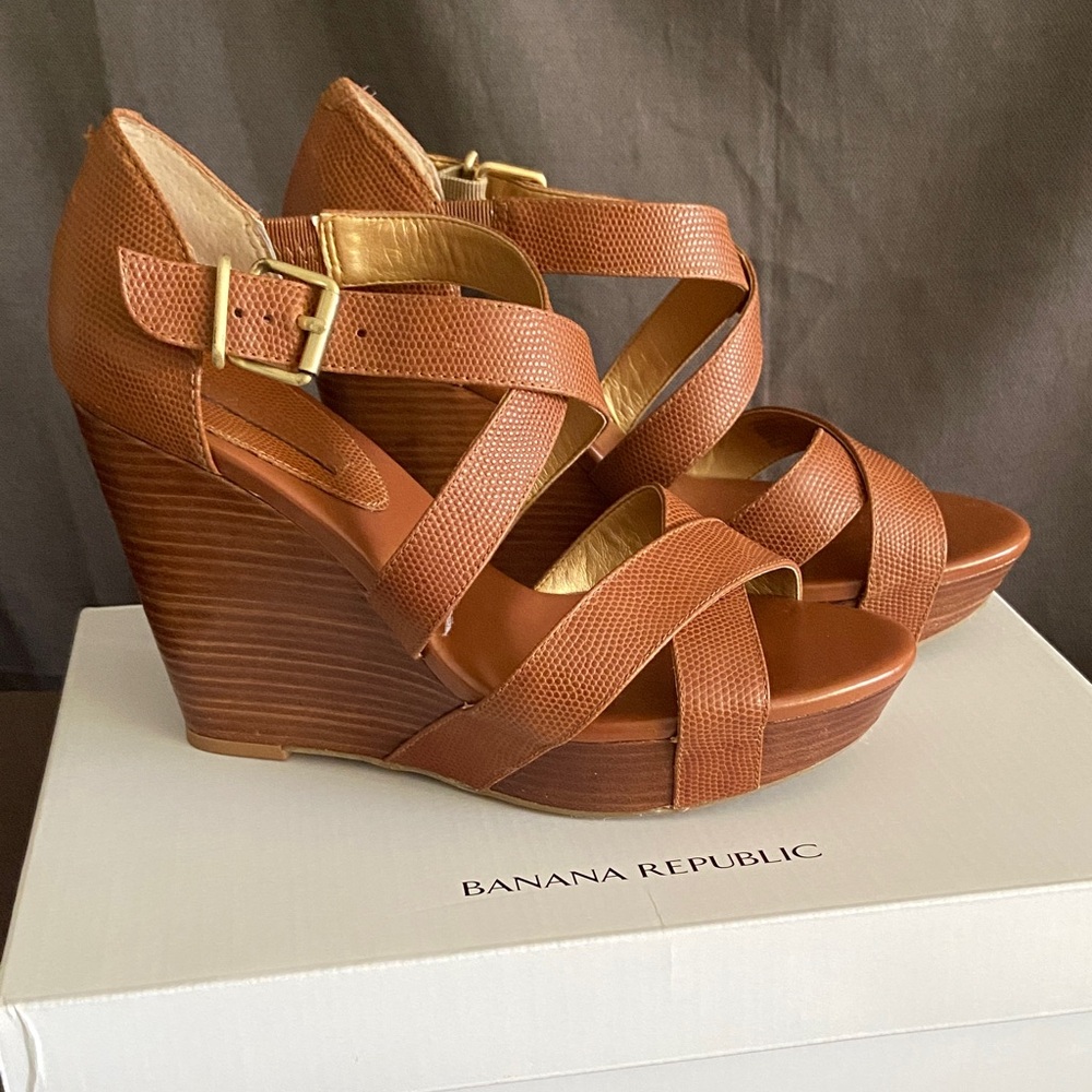Banana Republic Brown Leather Crisscross Wedge Sandals